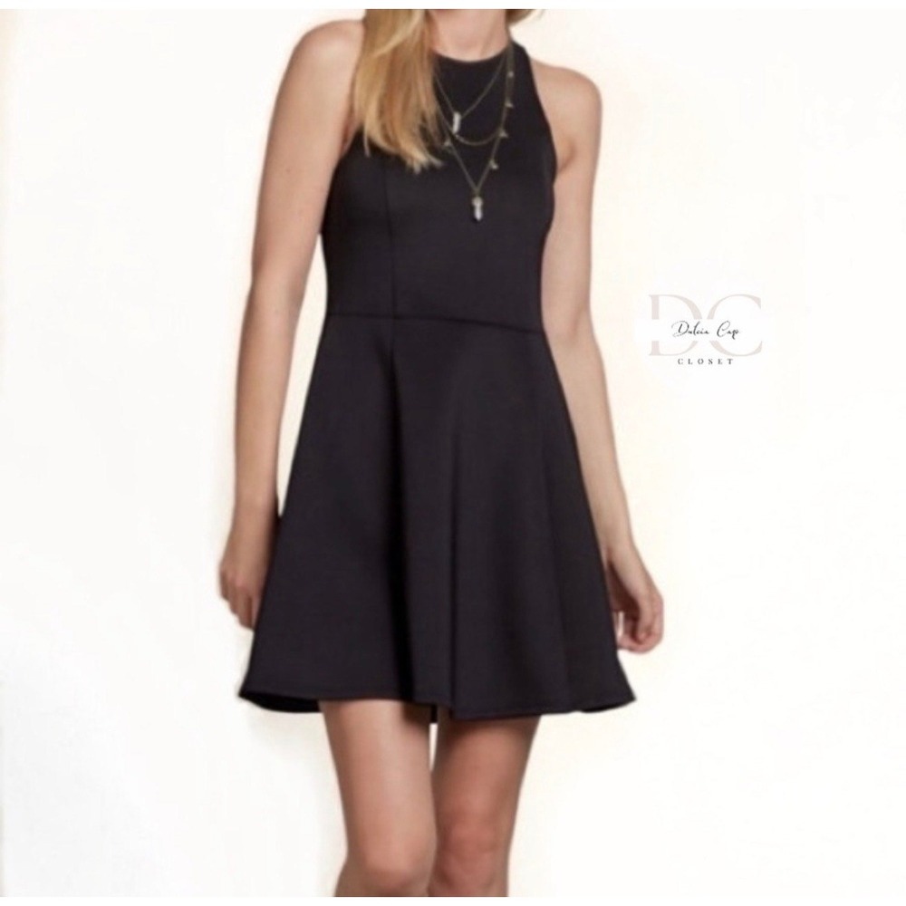 Hollister Black Scuba Skater Dress Sleeveless‎ Fit & Flare Keyhole Back Large
